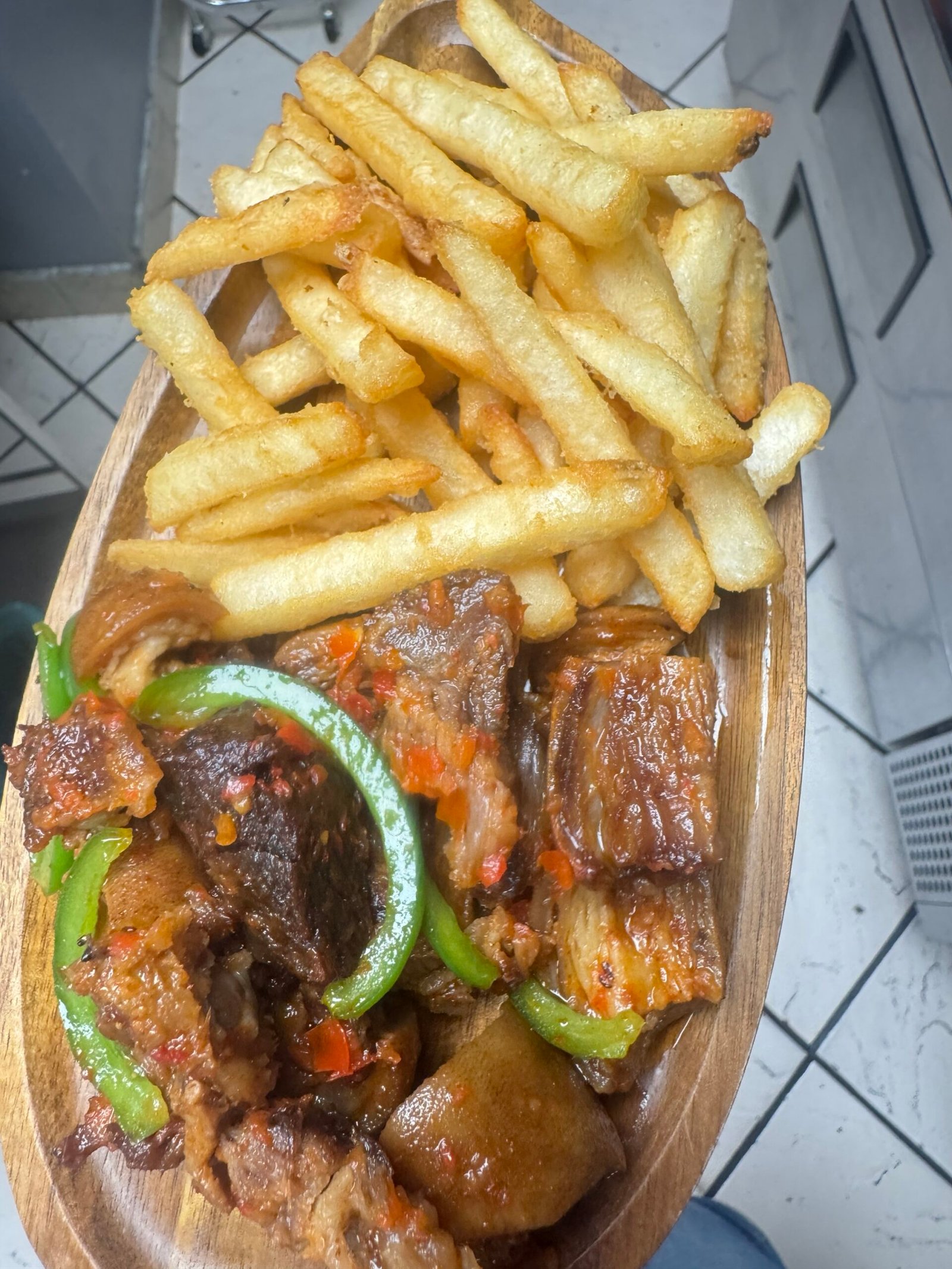 Asun (Spicy Goat Tray)
